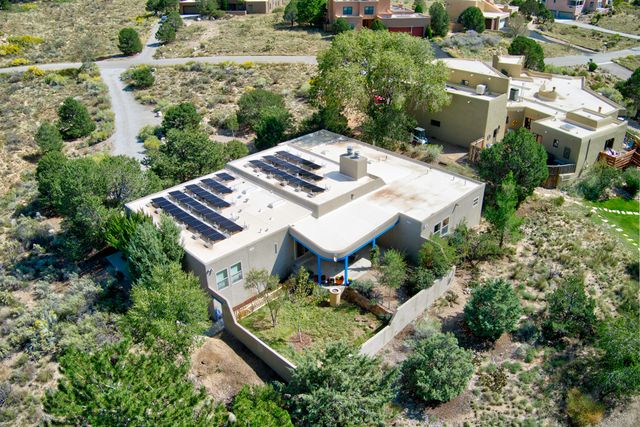 1160 Laurel Loop NE, Albuquerque, NM 87122