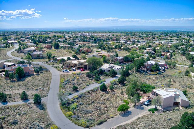 1160 Laurel Loop NE, Albuquerque, NM 87122