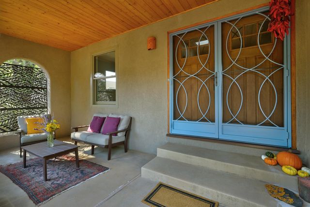 1160 Laurel Loop NE, Albuquerque, NM 87122