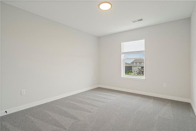 354 SW Chavis Drive, Blue Springs, MO 64064