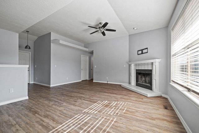 1222 W Butterfield Drive, Nixa, MO 65714