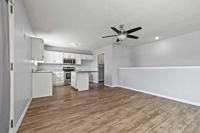 1222 W Butterfield Drive, Nixa, MO 65714