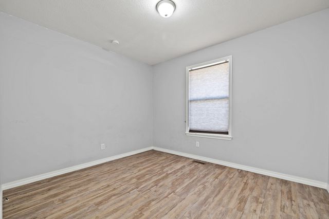 1222 W Butterfield Drive, Nixa, MO 65714