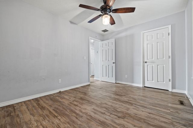 1222 W Butterfield Drive, Nixa, MO 65714