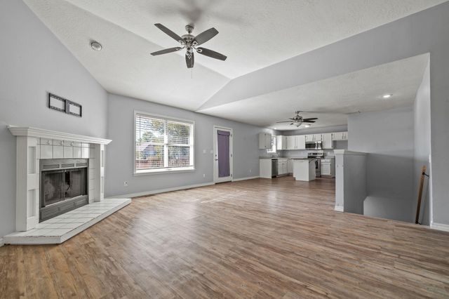 1222 W Butterfield Drive, Nixa, MO 65714