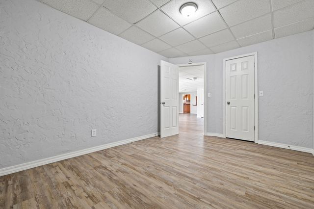 1222 W Butterfield Drive, Nixa, MO 65714