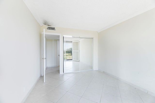 3800 N Hills Drive 402, Hollywood, FL 33021