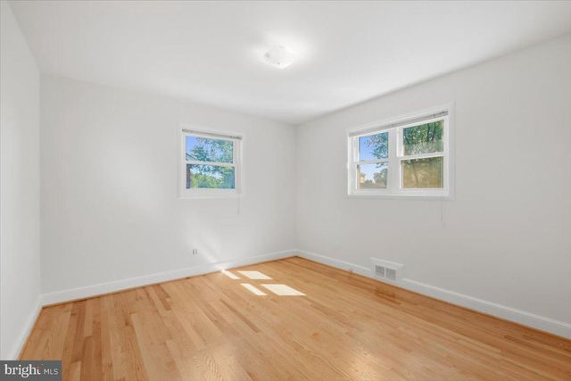 5911 GRAYSON ST, Springfield, VA 22150