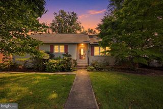 5911 GRAYSON ST, Springfield, VA 22150
