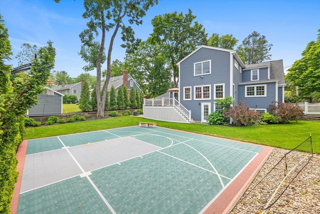 299 Pearl St, Reading, MA 01867