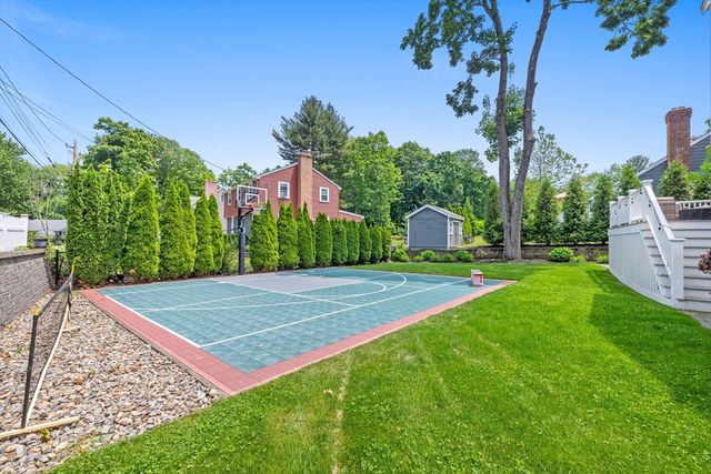 299 Pearl St, Reading, MA 01867