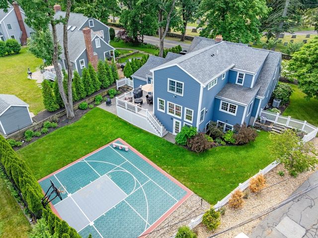 299 Pearl St, Reading, MA 01867