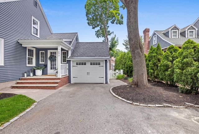 299 Pearl St, Reading, MA 01867