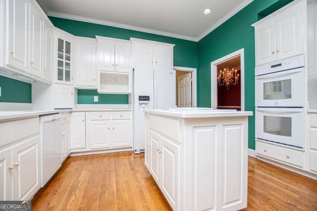 36 London Way, Carrollton, GA 30116
