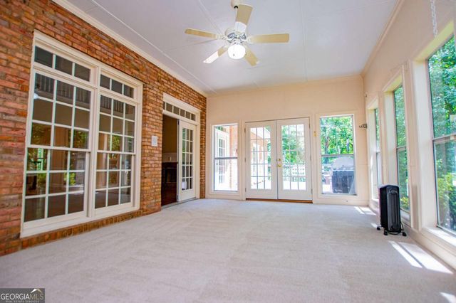 36 London Way, Carrollton, GA 30116