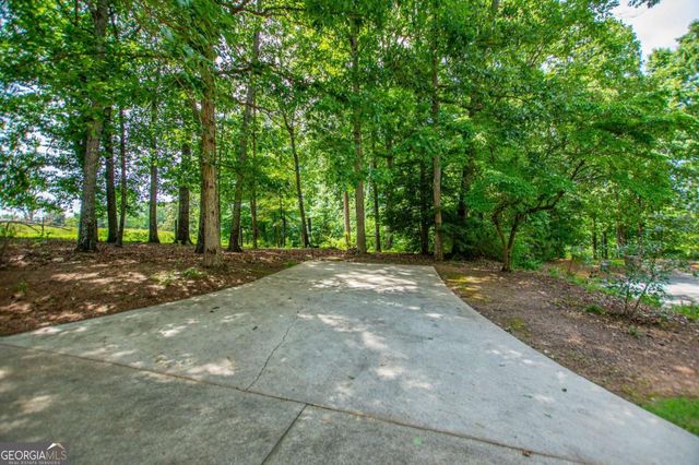 36 London Way, Carrollton, GA 30116