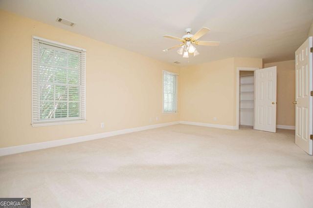 36 London Way, Carrollton, GA 30116