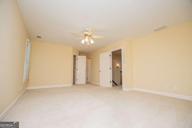 36 London Way, Carrollton, GA 30116