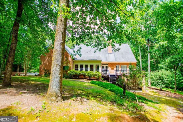 36 London Way, Carrollton, GA 30116