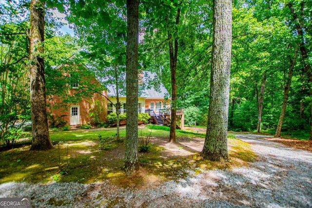 36 London Way, Carrollton, GA 30116