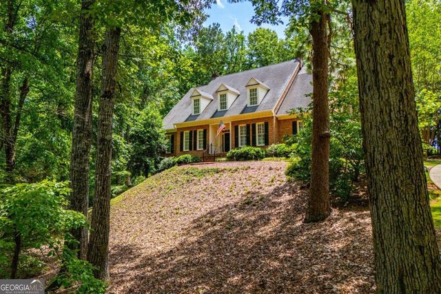 36 London Way, Carrollton, GA 30116