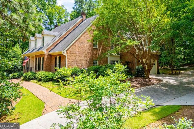 36 London Way, Carrollton, GA 30116