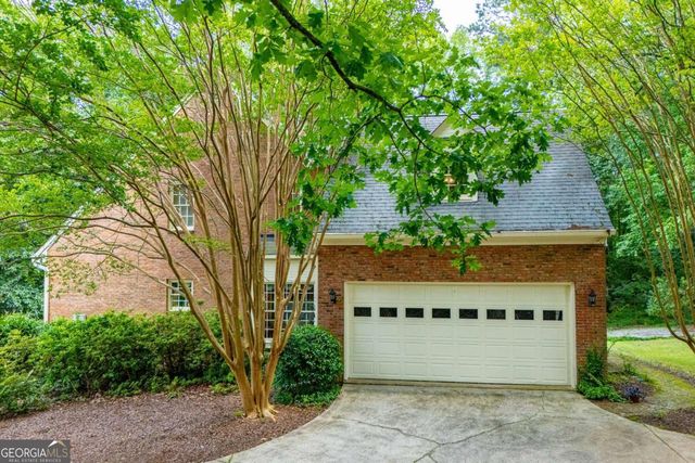 36 London Way, Carrollton, GA 30116