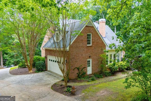 36 London Way, Carrollton, GA 30116