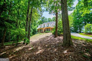 36 London Way, Carrollton, GA 30116