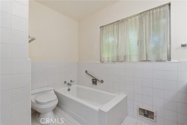 388 Harford, Upland, CA 91786