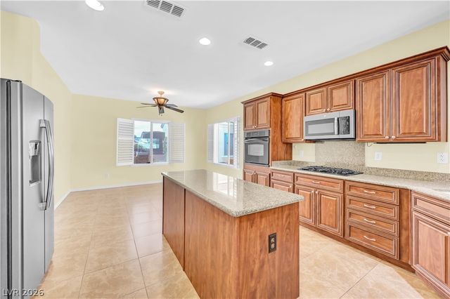 2258 Sandstone Cliffs Drive, Henderson, NV 89044