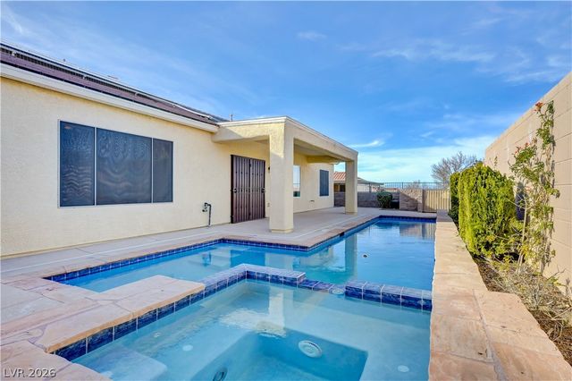 2258 Sandstone Cliffs Drive, Henderson, NV 89044