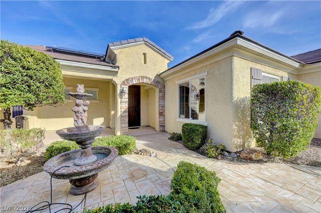 2258 Sandstone Cliffs Drive, Henderson, NV 89044