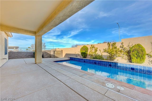 2258 Sandstone Cliffs Drive, Henderson, NV 89044