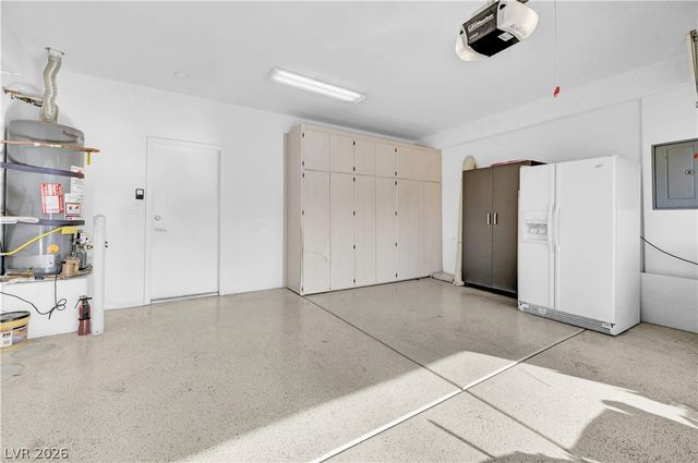 2258 Sandstone Cliffs Drive, Henderson, NV 89044