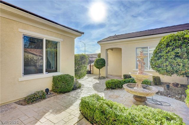 2258 Sandstone Cliffs Drive, Henderson, NV 89044