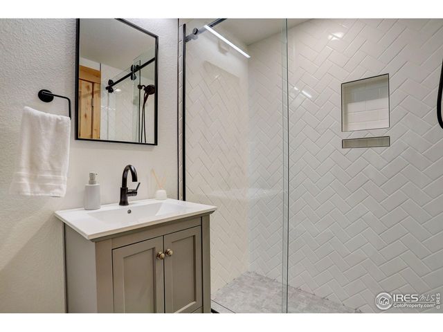 509 Canary Ln, Superior, CO 80027