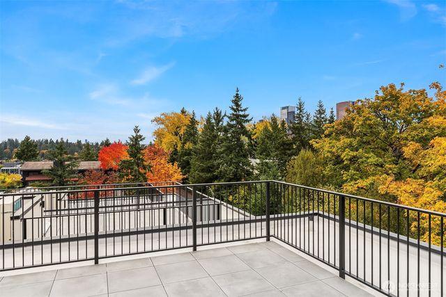 286 118th Avenue SE, Bellevue, WA 98005