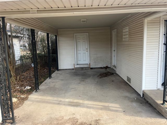 719 North Avenue, Whitesboro, TX 76273