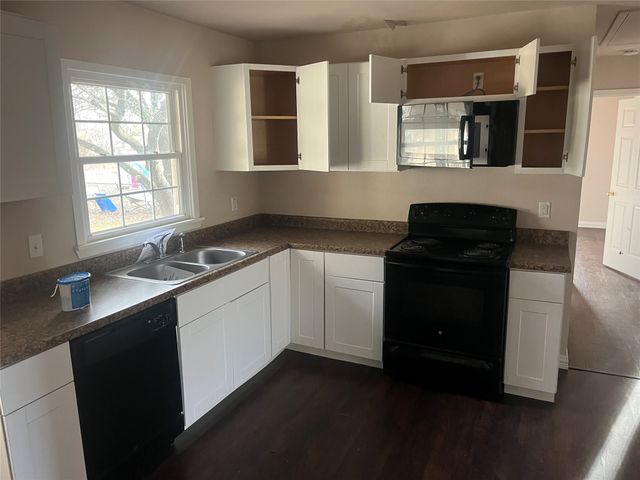 719 North Avenue, Whitesboro, TX 76273