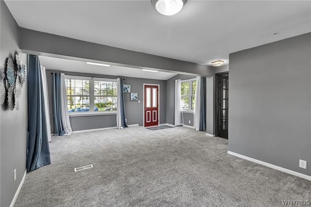 84 Westminster Road, West Seneca, NY 14224