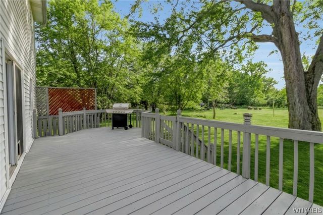 84 Westminster Road, West Seneca, NY 14224