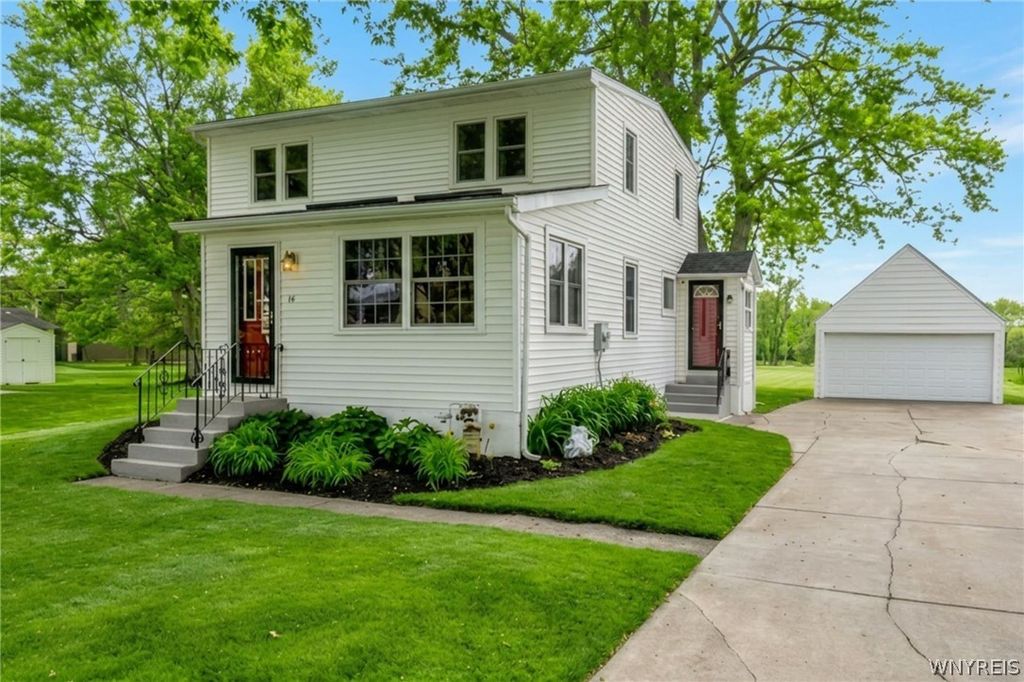 84 Westminster Road, West Seneca, NY 14224