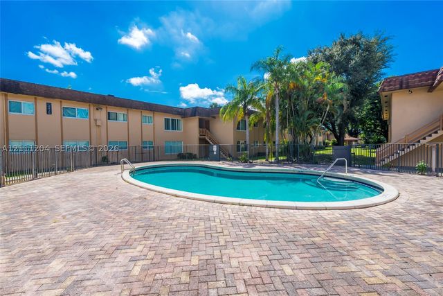 2440 NW 39th Way 202, Lauderdale Lakes, FL 33311