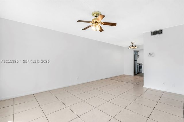 2440 NW 39th Way 202, Lauderdale Lakes, FL 33311