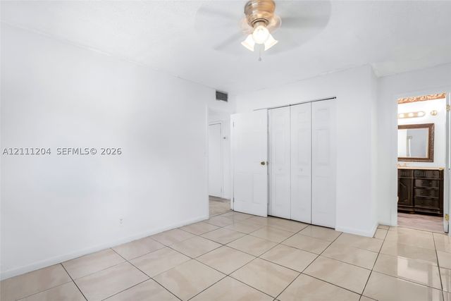 2440 NW 39th Way 202, Lauderdale Lakes, FL 33311