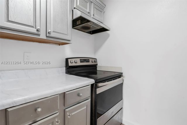 2440 NW 39th Way 202, Lauderdale Lakes, FL 33311