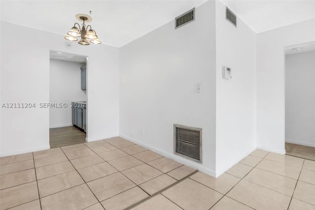 2440 NW 39th Way 202, Lauderdale Lakes, FL 33311