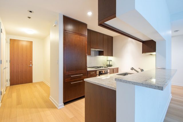 580 Washington St 6F, Boston, MA 02111