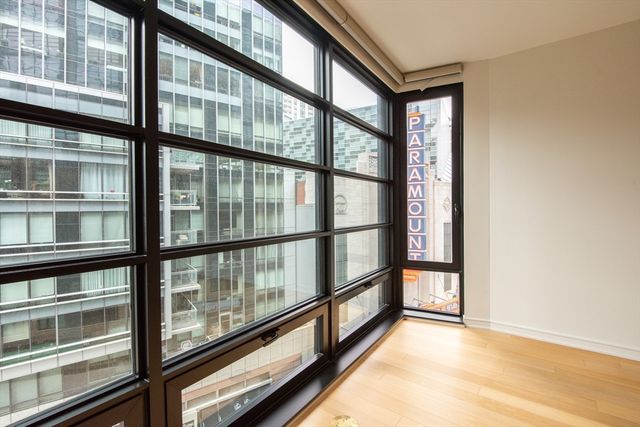 580 Washington St 6F, Boston, MA 02111